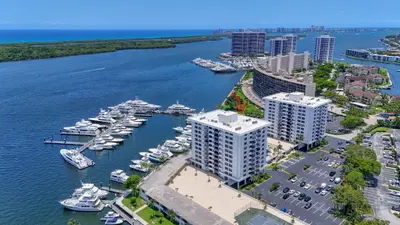 1208 Marine Way 205, North Palm Beach – Condominium for sale