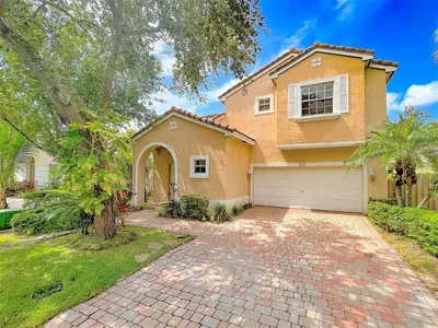 2132 NW 75th Way, Pembroke Pines – sold