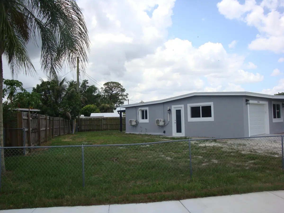 Side View at 1914 Kudza Road, West Palm Beach