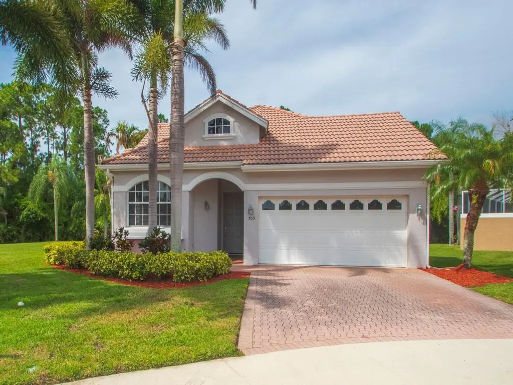 Front at 709 SW Andros Cove, Port St. Lucie