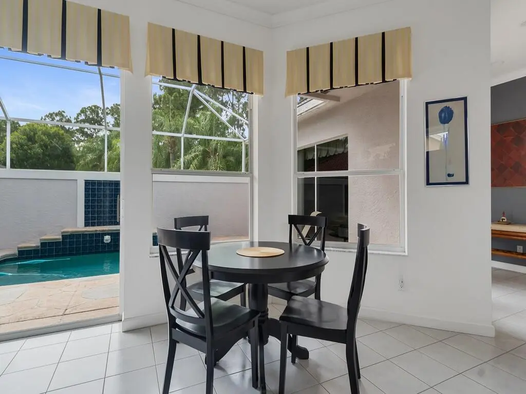 Breakfast Nook at 709 SW Andros Cove, Port St. Lucie