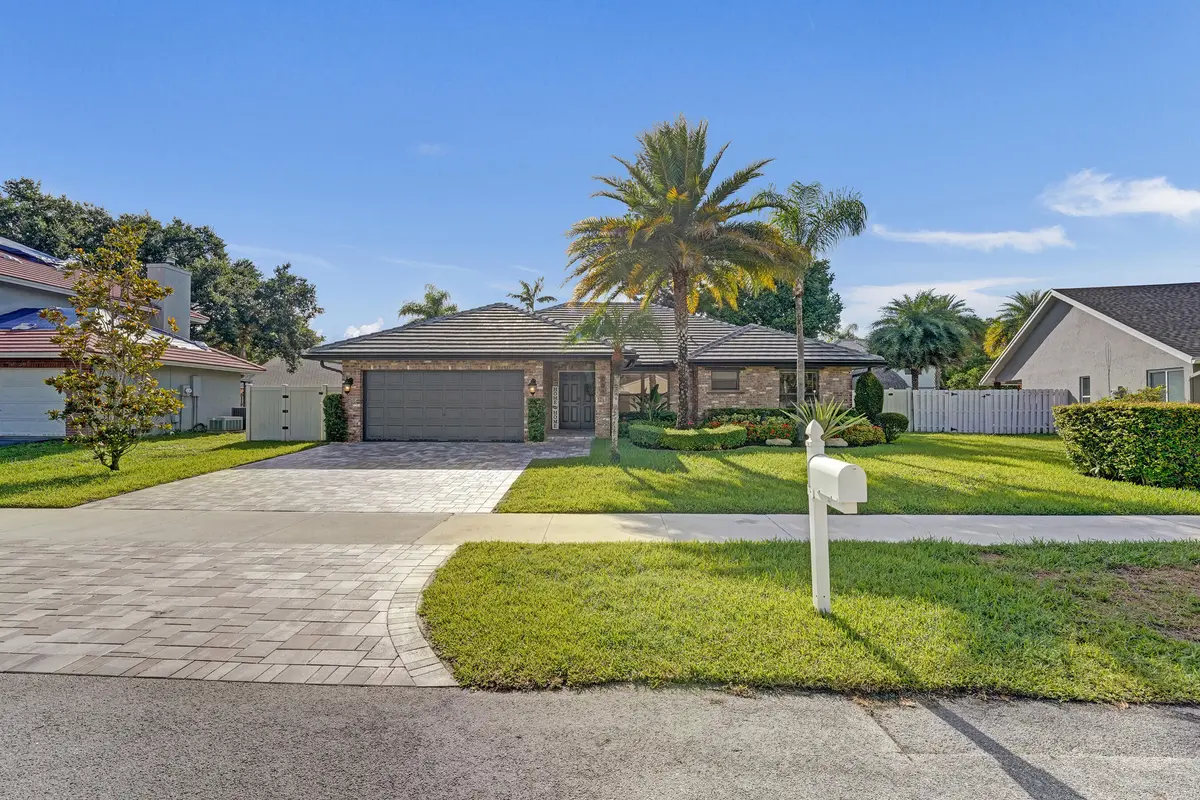 DSC09704 at 800 Blue Ridge Way, Davie