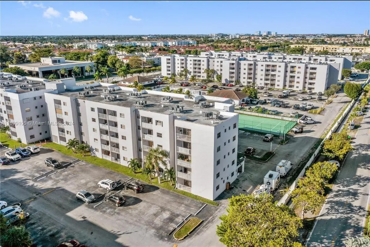 180d5606-8cc4-43c4-9e5d-4fcb720bee08 at 8145 NW 7th Street 208, Miami