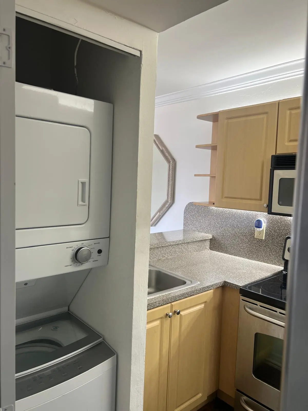 2d84cdfa-0660-4720-a457-7864077cb507 at 8145 NW 7th Street 208, Miami