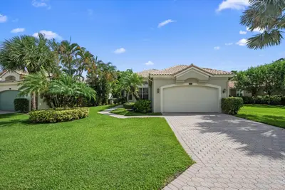 12557 Mallet Circle, Wellington – Single Family Residence for sale