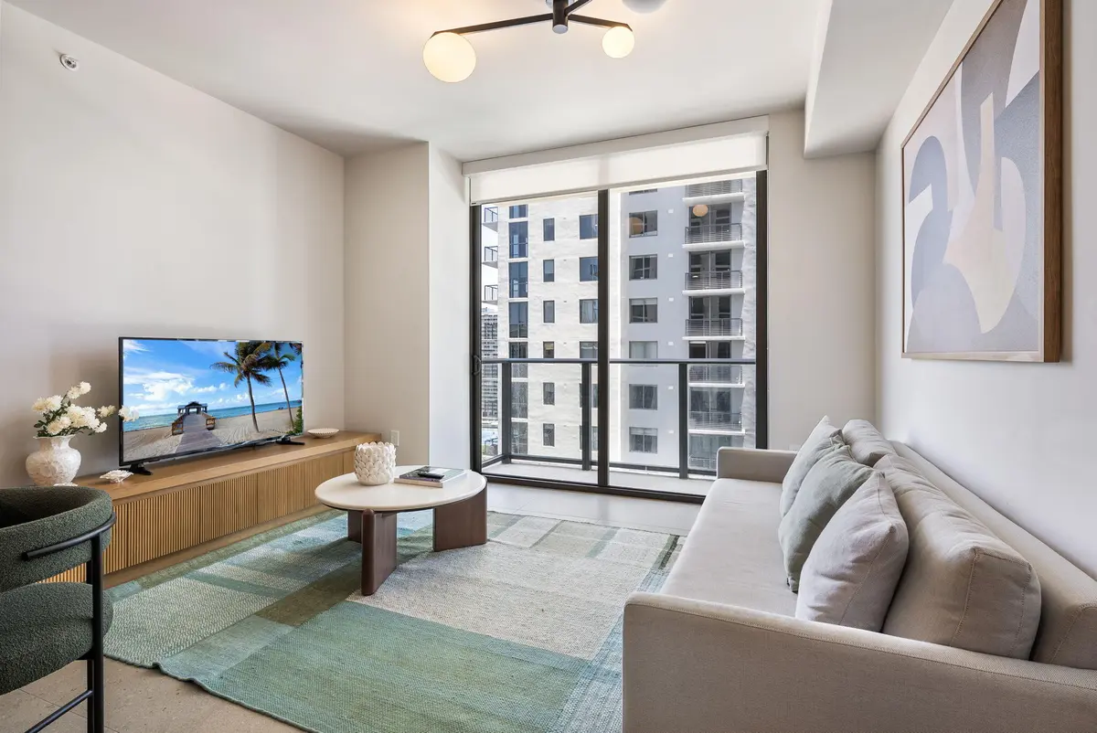 7-web-or-mls-Z7106492 at 11 NE 6th Street 1912, Miami