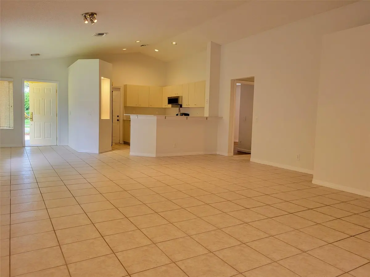 Photo 6 at 1409 Sabal Trail, Weston