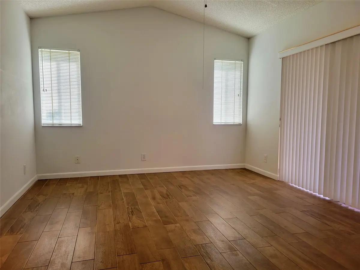 Photo 8 at 1409 Sabal Trail, Weston