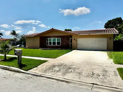 6600 NW 23rd Street, Margate – Single Family Residence for sale