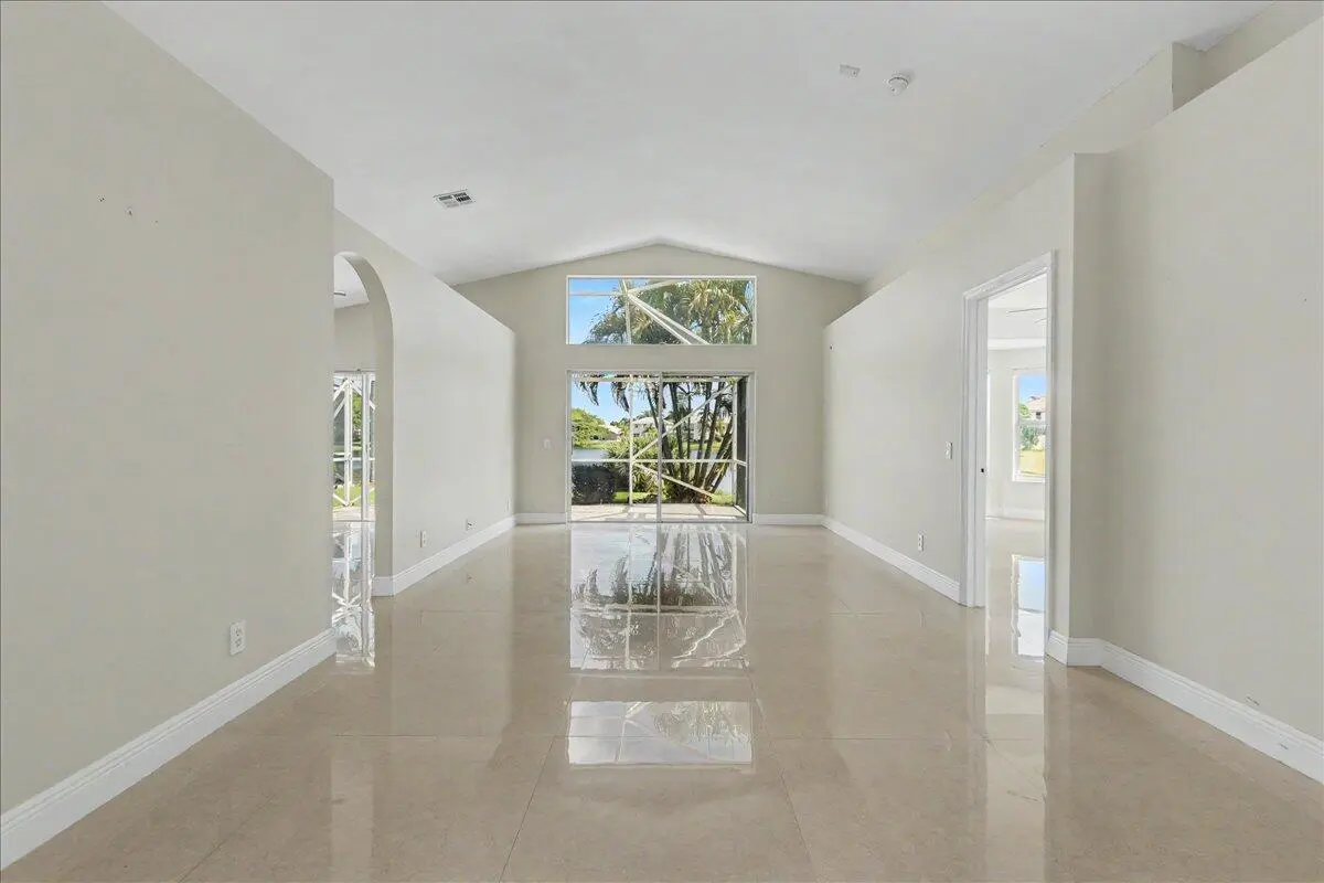 Living Area at 3551 Chesapeake Circle, Boynton Beach