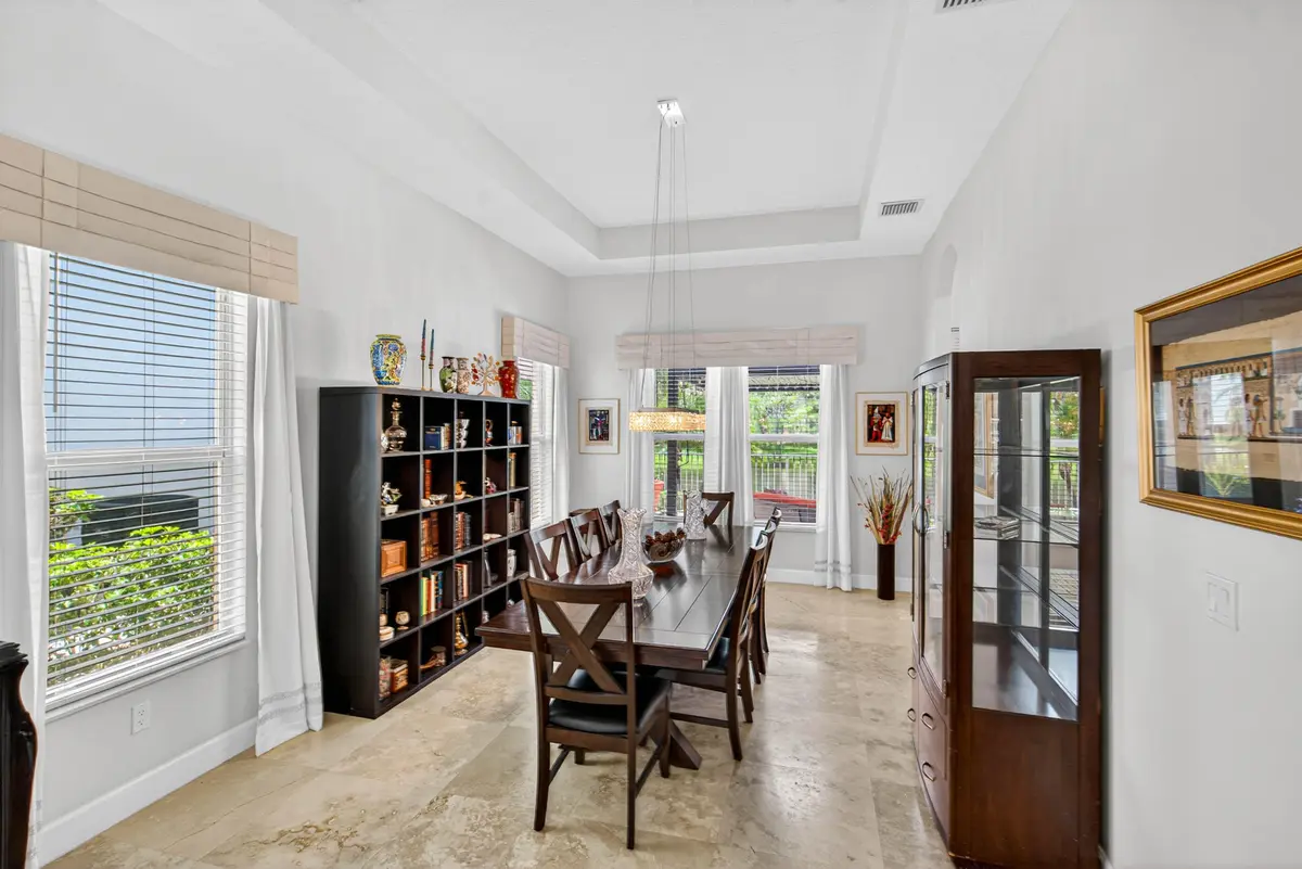 07_beyc6a388b65e63fe at 9898 Coronado Lake Drive, Boynton Beach