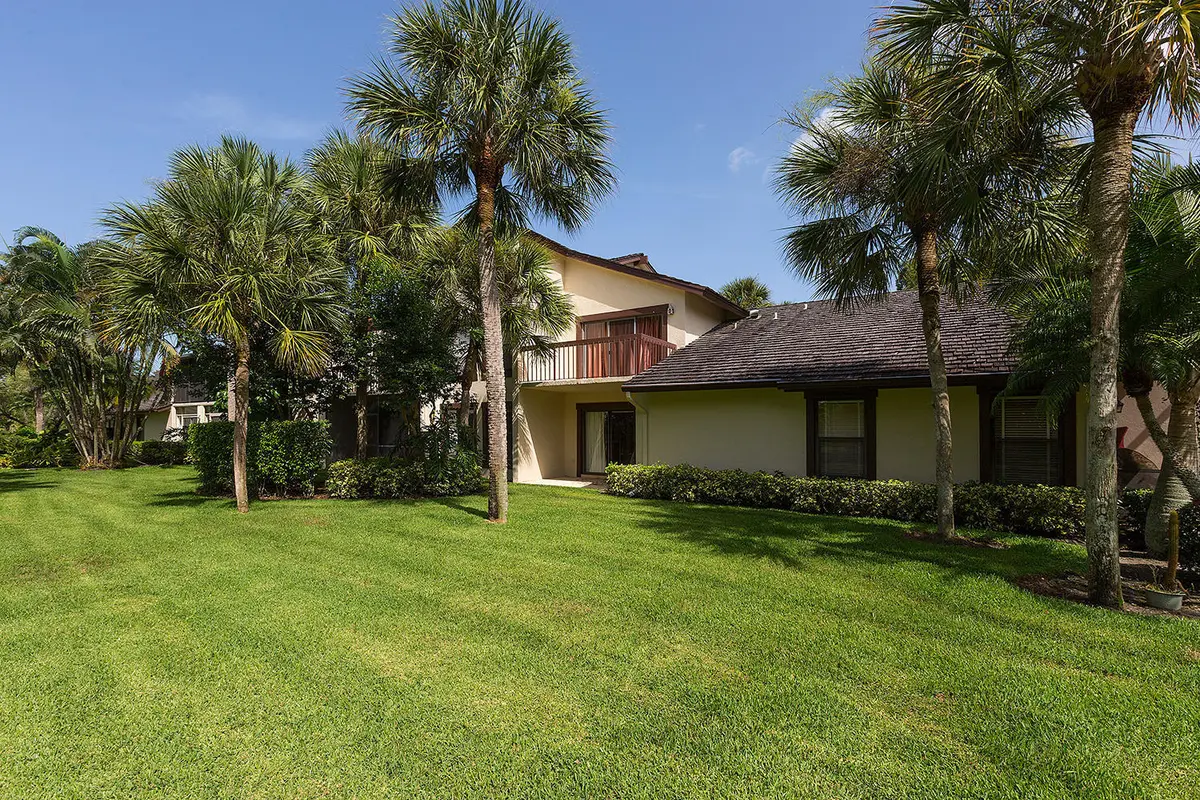 Backyard at 11397 Pond View Drive E102, Wellington