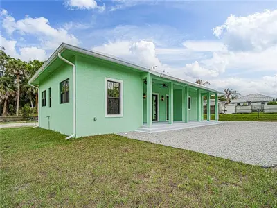 12906 83rd Avenue, Sebastian – Single Family Residence for rent