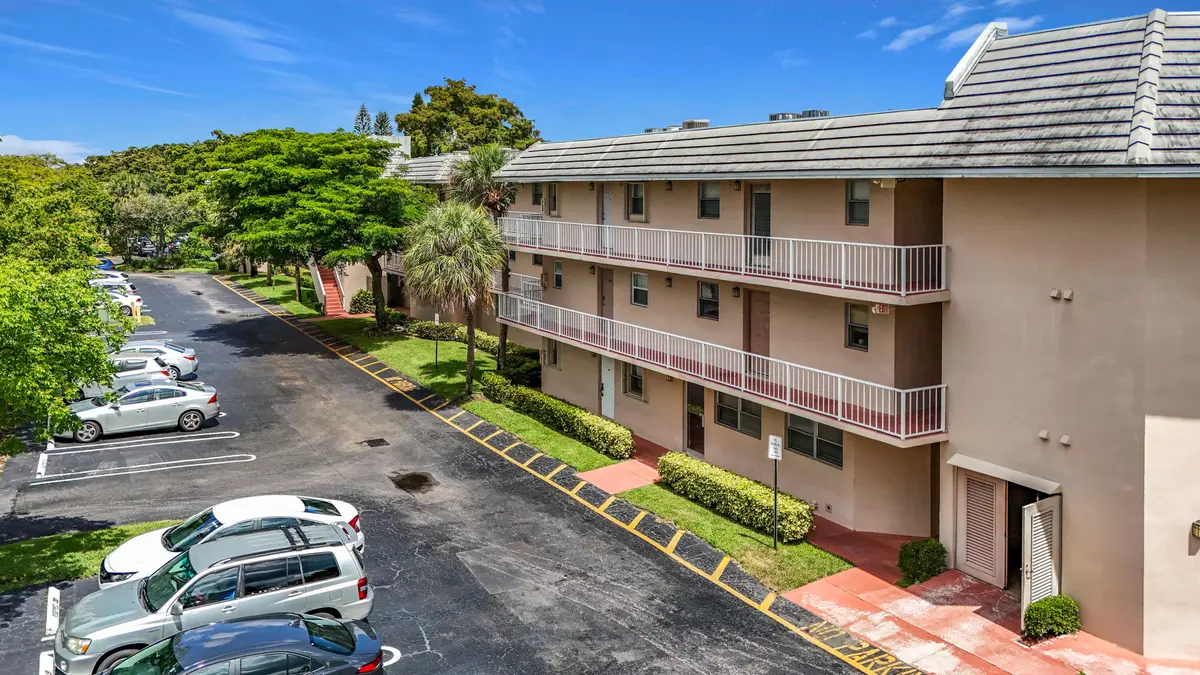 2850 Forest Hills Boulevard #212-13 at 2850 Forest Hills Boulevard 212, Coral Springs