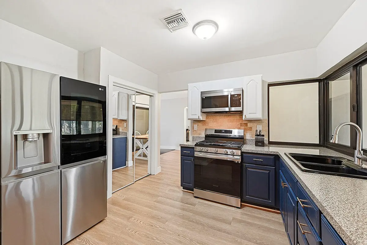 22872413_ee063dcc30d4df5eb56325ab7445ad4 at 8370 NW 26th Place, Sunrise