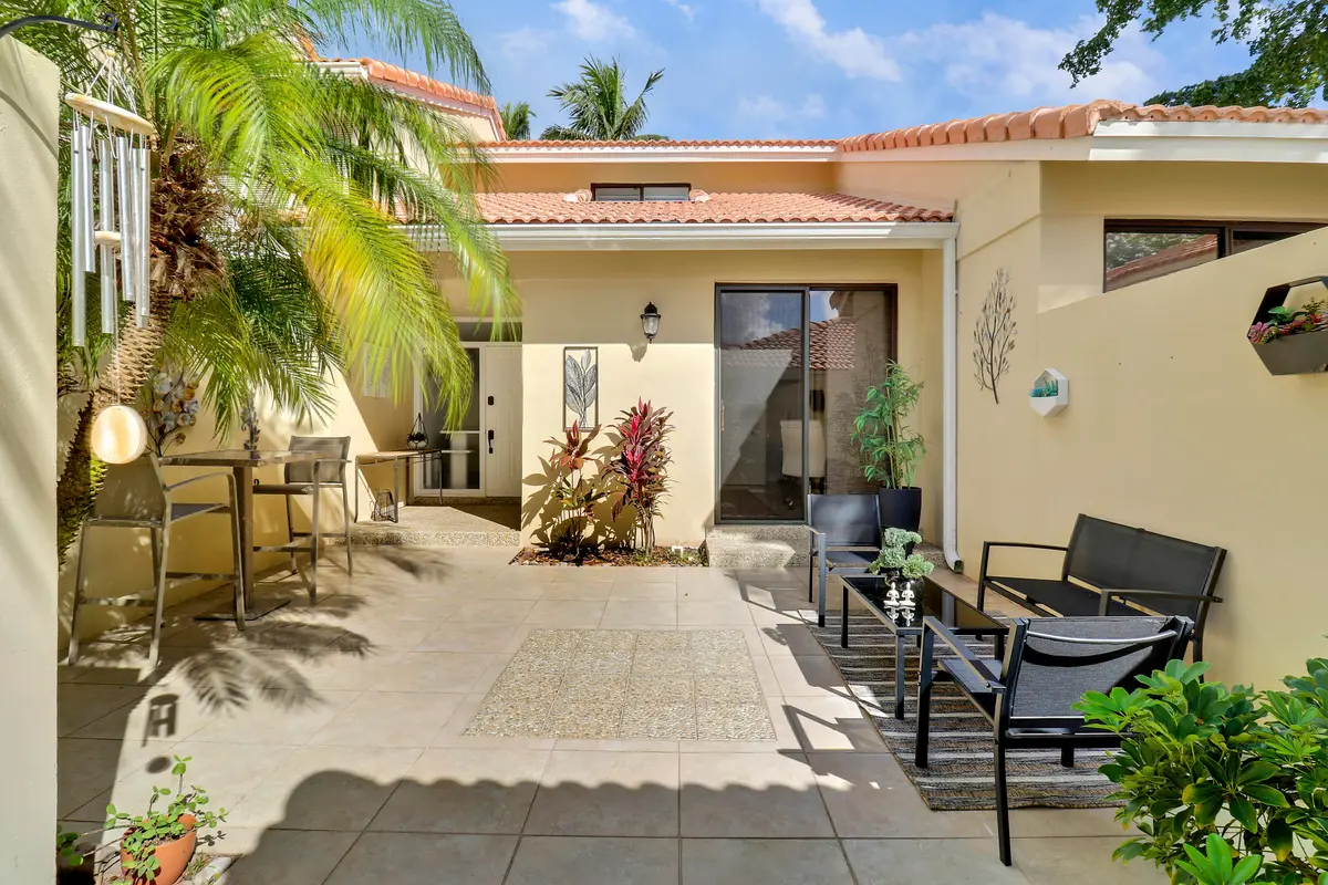 House-37 at 204 Old Meadow Way, Palm Beach Gardens