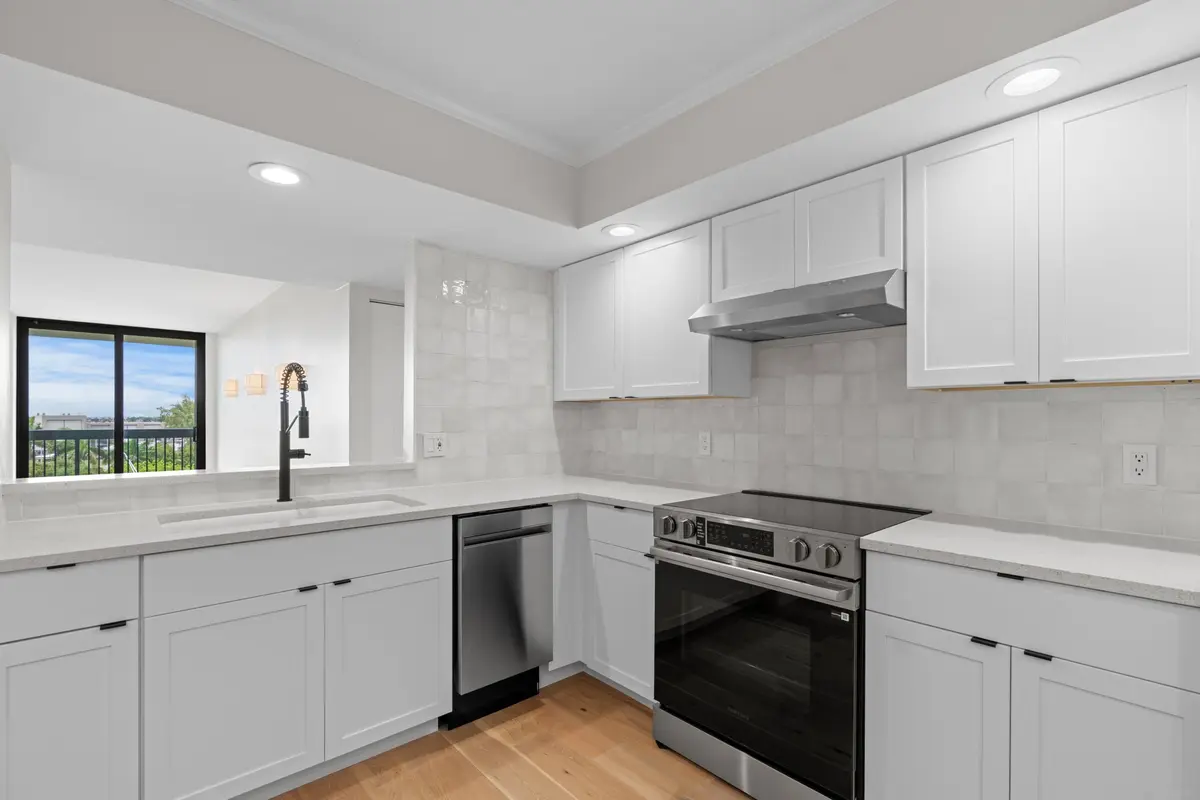 Kitchen at 2900 NE 14th Street Causeway #605, Pompano Beach