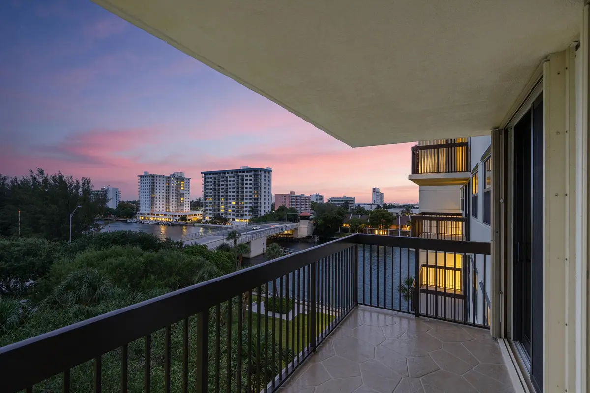 Twlight at 2900 NE 14th Street Causeway #605, Pompano Beach