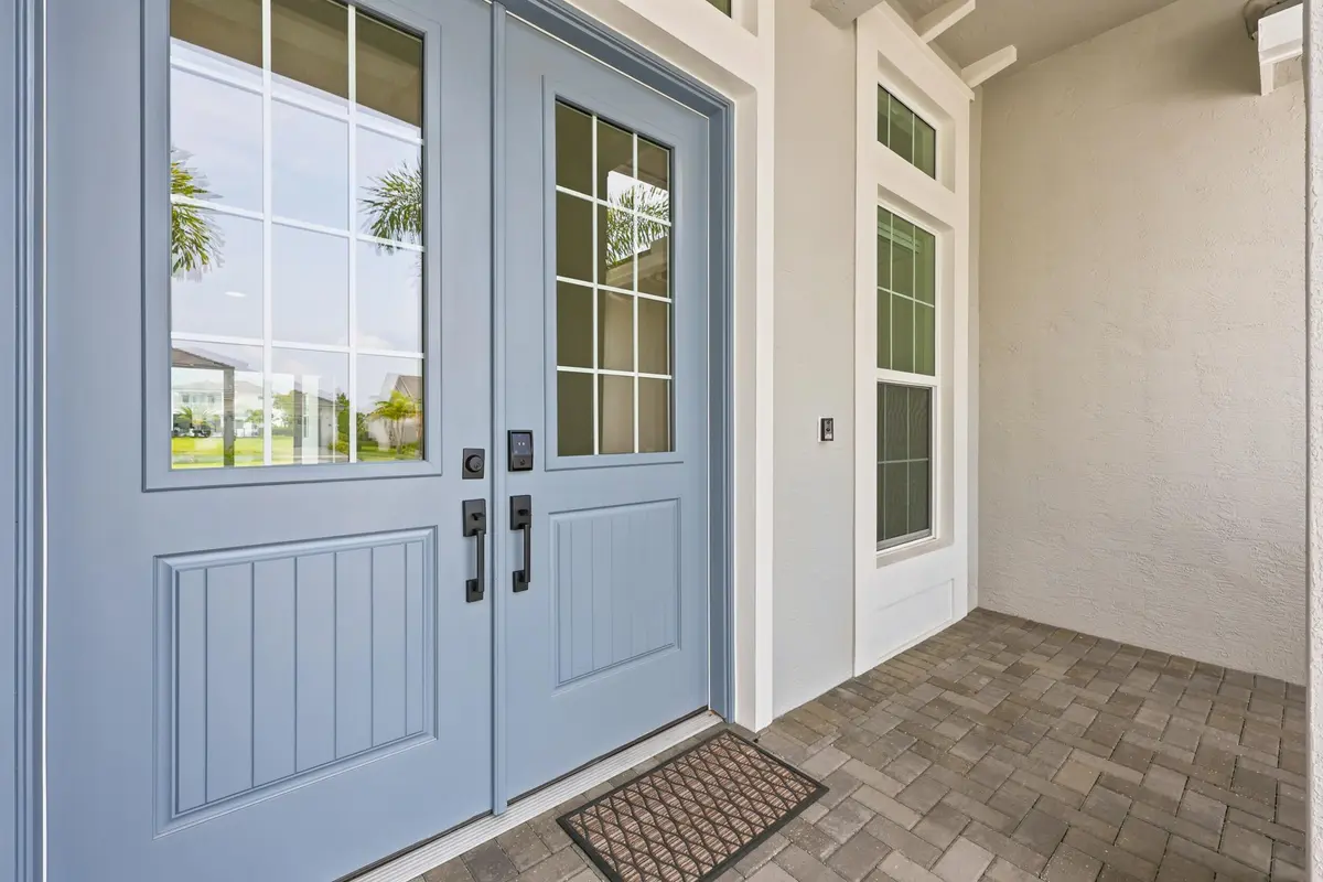Front Entrance at 14831 Wildwood Circle, Westlake