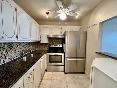 94 Windsor E, West Palm Beach – leased