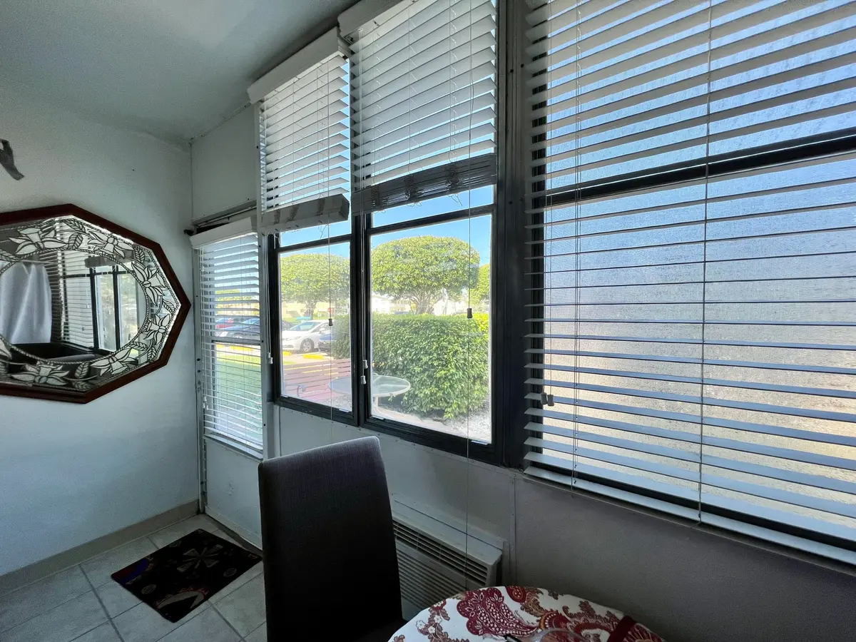 Enclosed Lania at 94 Windsor E, West Palm Beach