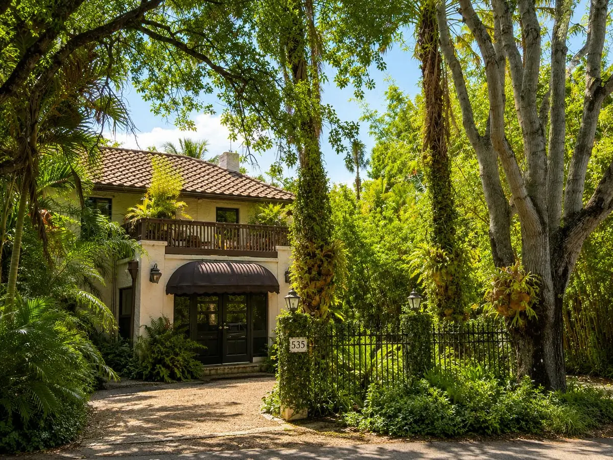 Front Street View at 535 N Victoria Park Road, Fort Lauderdale