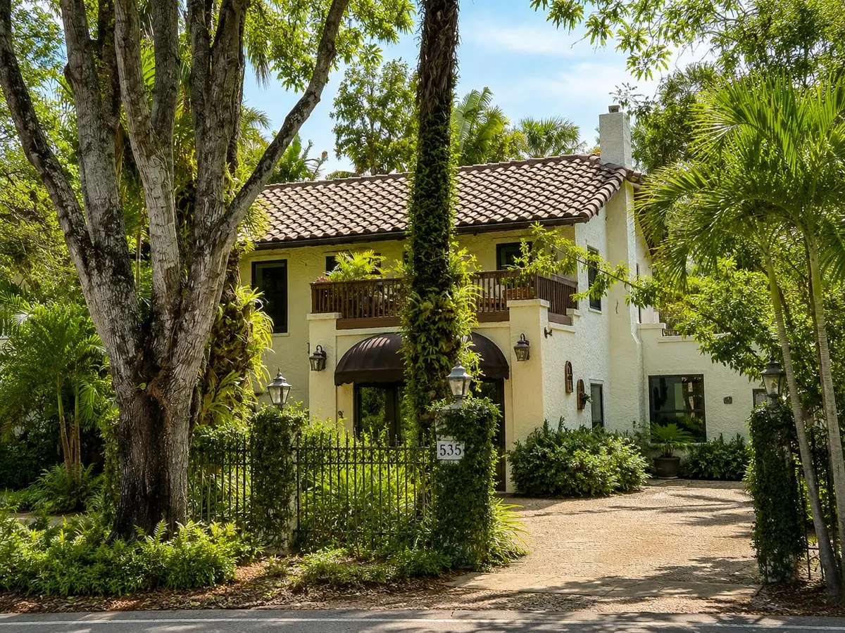 From Street at 535 N Victoria Park Road, Fort Lauderdale