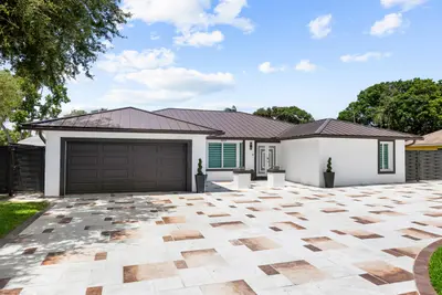1821 Carissa Road, Lake Clarke Shores – Single Family Residence for sale
