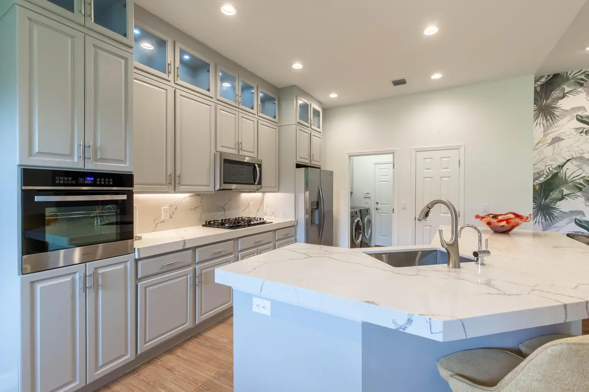 8-3 at 10429 Prato Street, Wellington