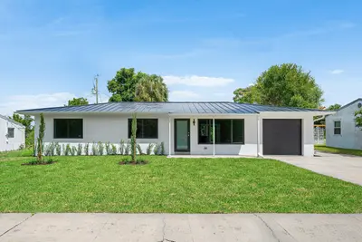 707 Sunset Drive, Lake Worth Beach – Single Family Residence for sale