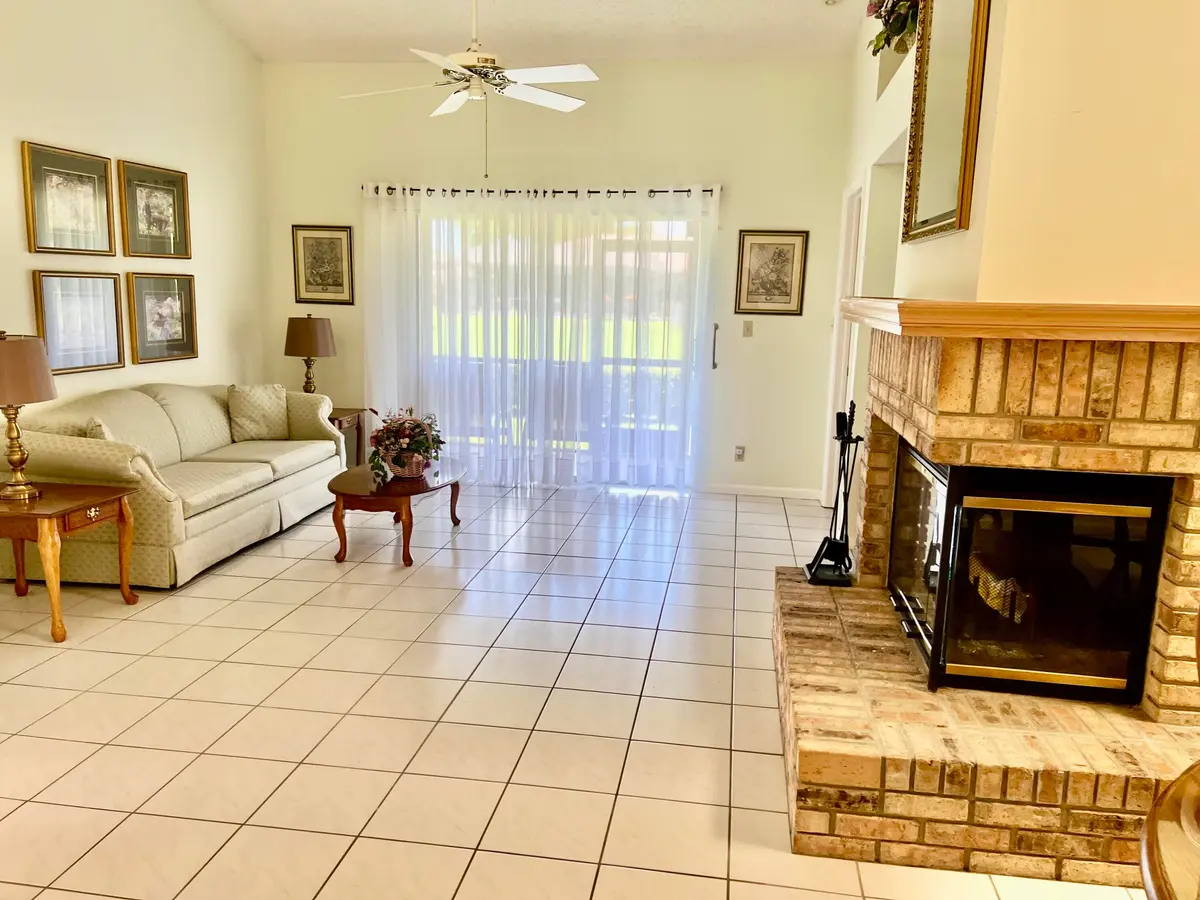 . at 10840 Cypress Glen Drive, Coral Springs