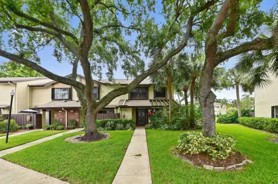 4587 Carambola Circle 27218, Coconut Creek – Townhouse for sale