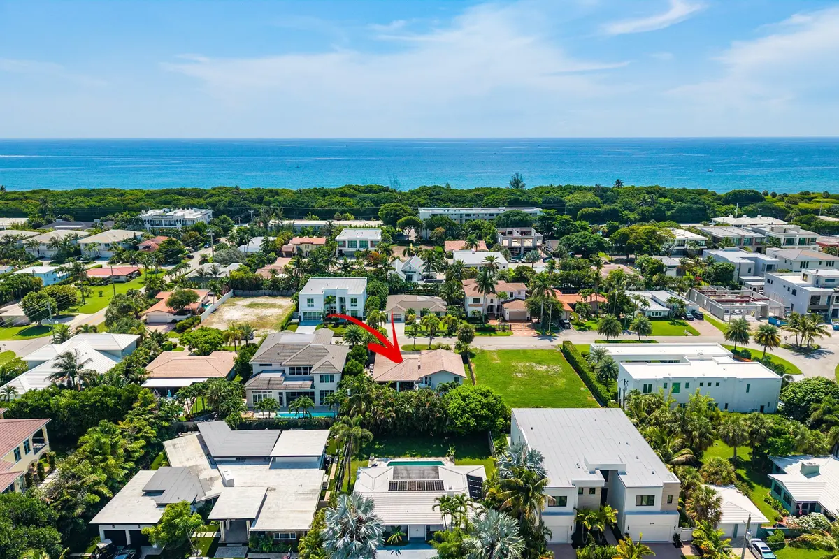 008-299NortheastWavecrestCourt-BocaRaton at 299 NE Wavecrest Court, Boca Raton