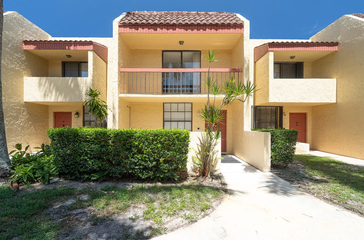 DSC08068-2 at 769 SE 1st Way 85, Deerfield Beach