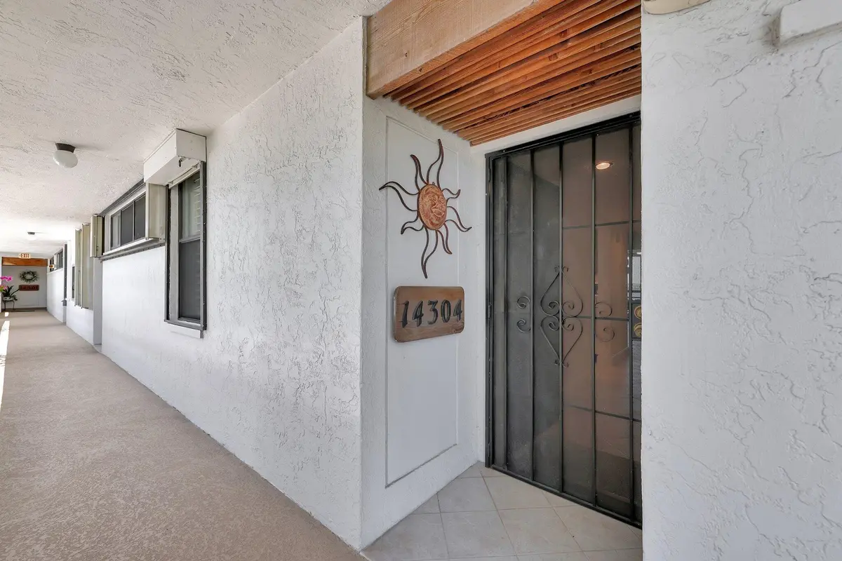 3-web-or-mls-632A6591 at 1950 SW Palm City Road 14-304, Stuart