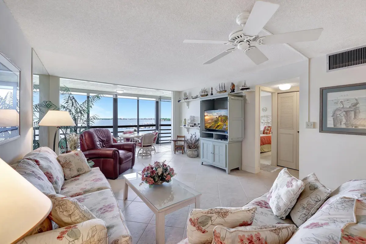13-web-or-mls-632A6640 at 1950 SW Palm City Road 14-304, Stuart