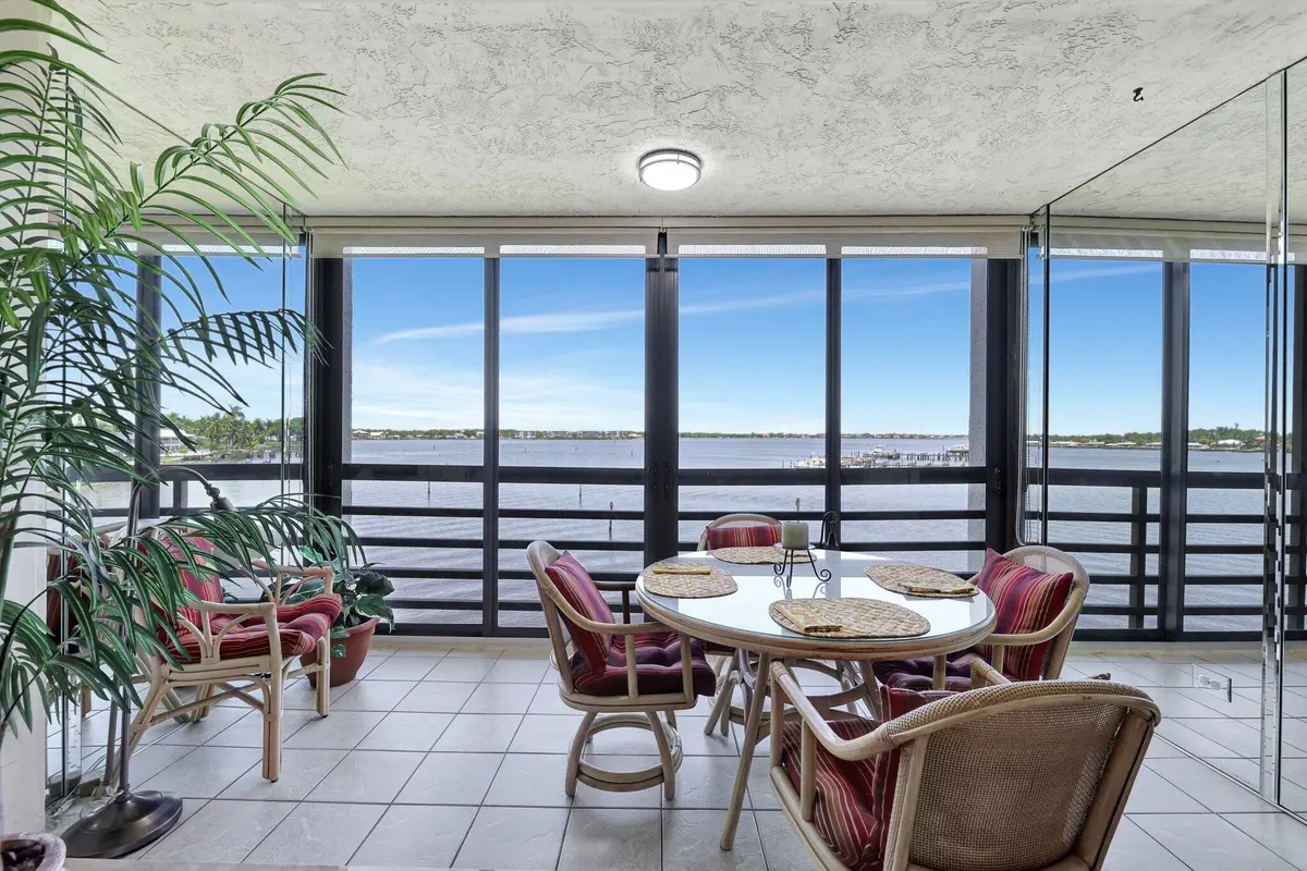 14-web-or-mls-632A6645 at 1950 SW Palm City Road 14-304, Stuart