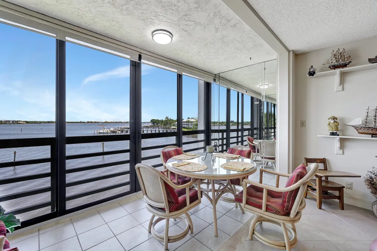 15-web-or-mls-632A6650 at 1950 SW Palm City Road 14-304, Stuart