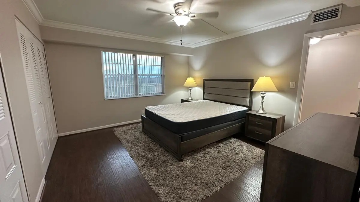 97e21929-ff65-4198-9e0c-c91e365bb29c at 3300 W Rolling Hills Circle 708, Davie