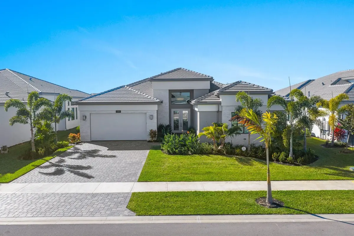 Crown Collection - lake lot at 11349 Cherry Canyon Court, Boynton Beach