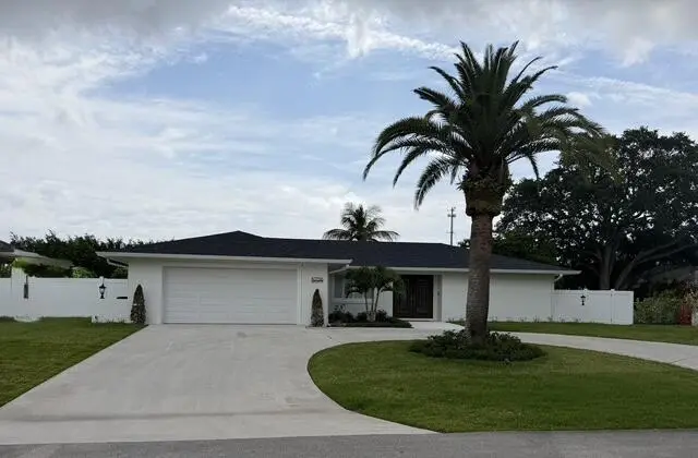 10736 Locust Street at 10736 Locust Street, Palm Beach Gardens
