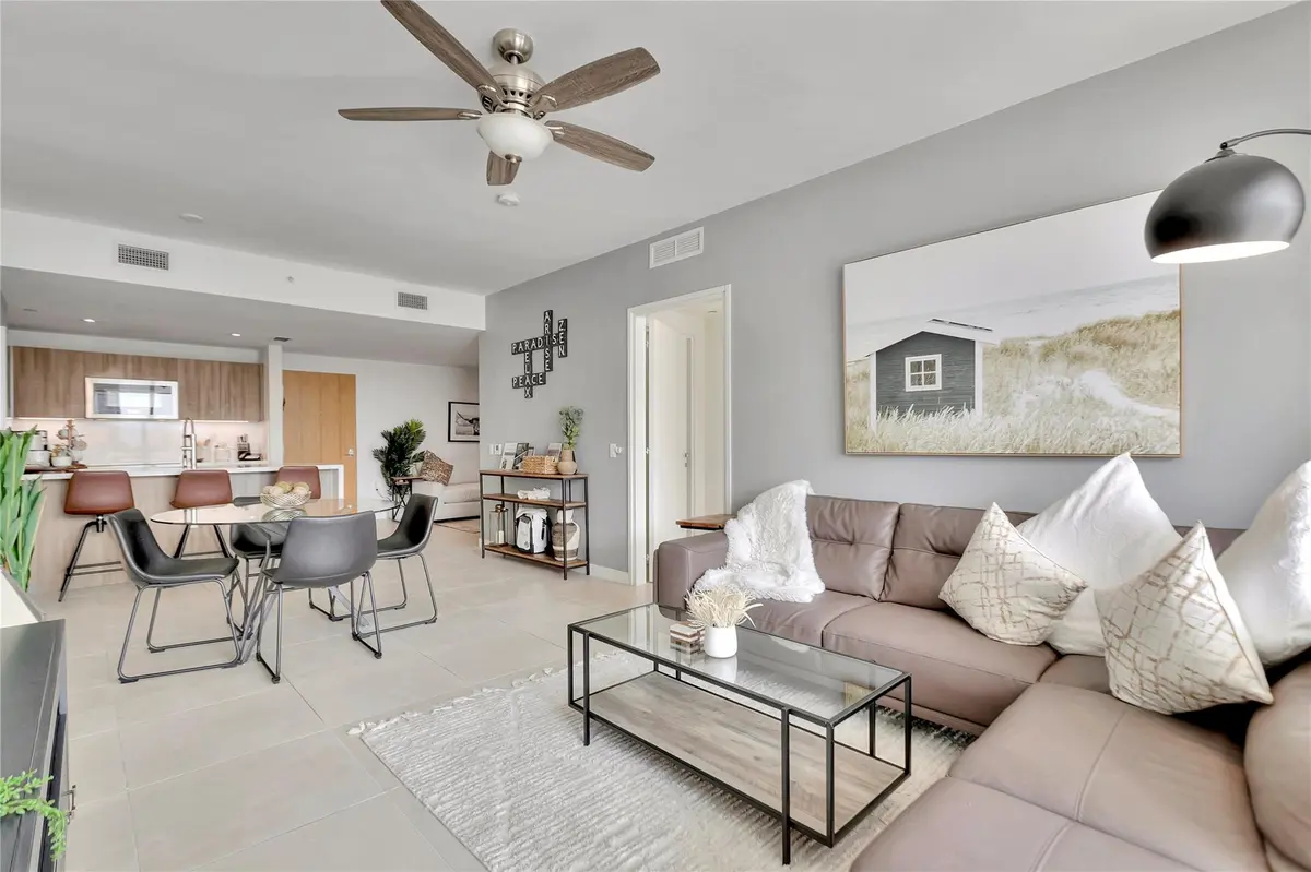 Photo 7 at 401 N Birch Road 504, Fort Lauderdale