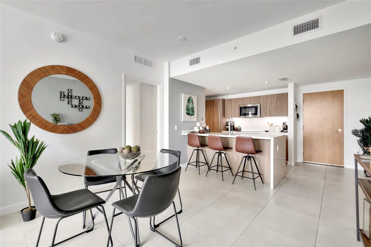 Photo 8 at 401 N Birch Road 504, Fort Lauderdale