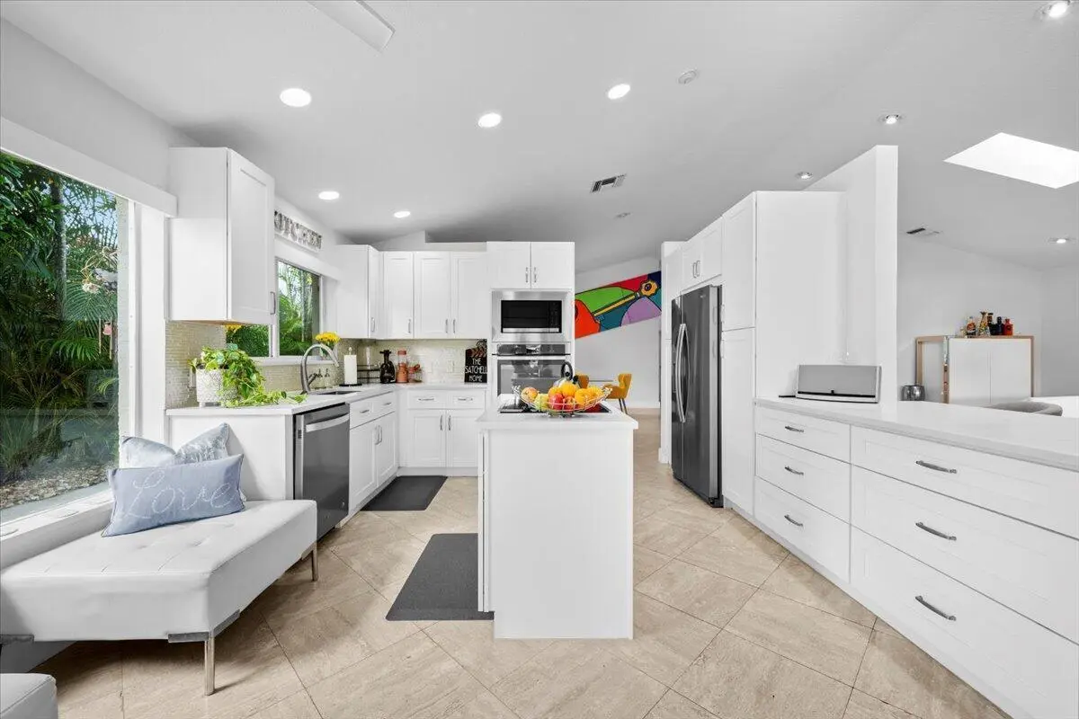 20250908182700523164000000-o (2) at 5534 Ainsley Court, Boynton Beach