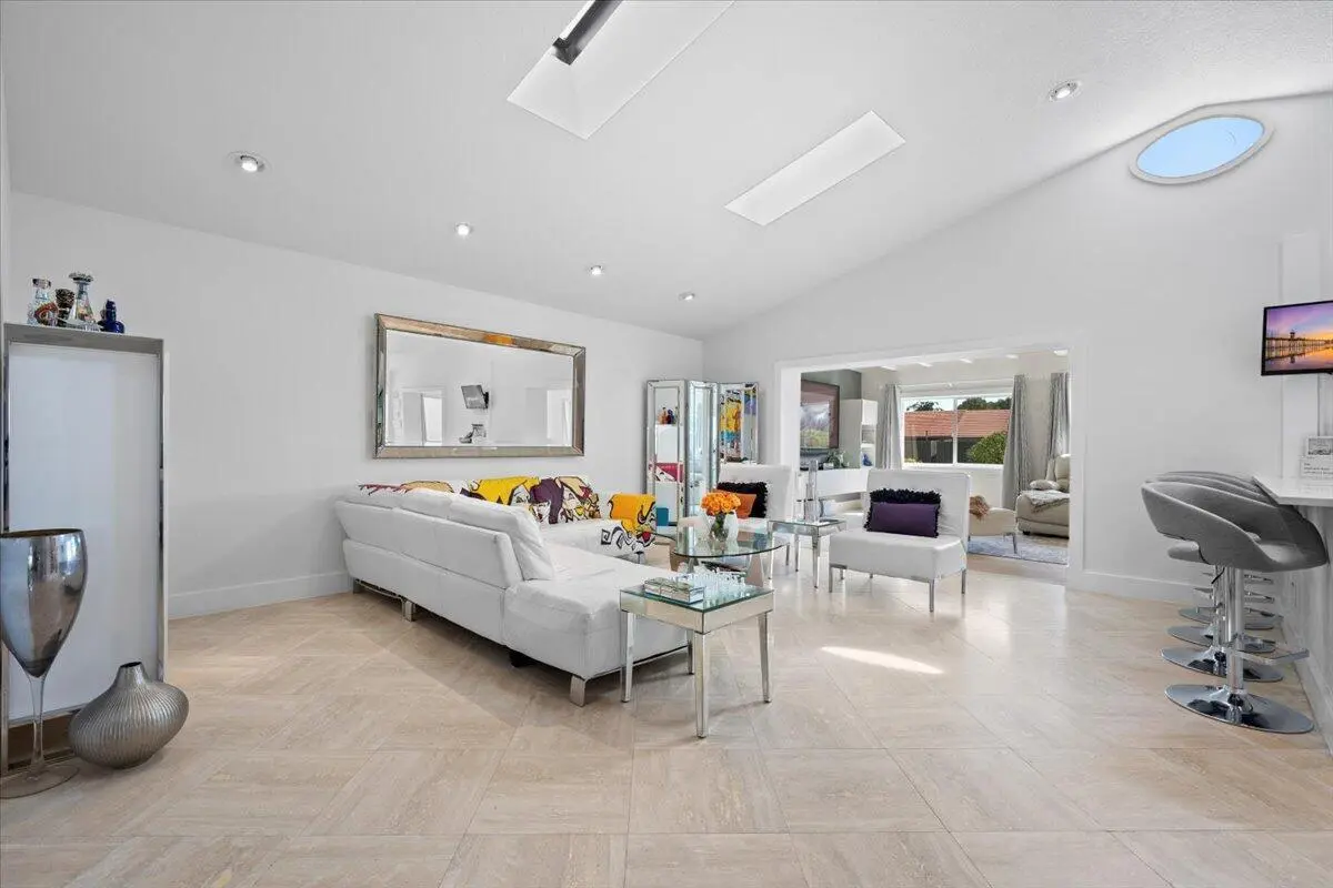 20250908182657452337000000-o at 5534 Ainsley Court, Boynton Beach