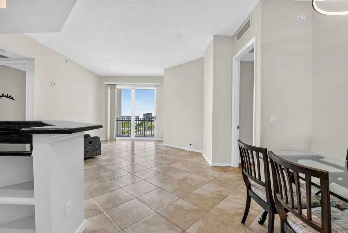 18-web-or-mls-DSC_9473 at 403 S Sapodilla Avenue 706, West Palm Beach
