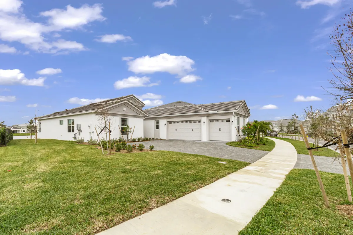 -001-026-4200x2800 at 5182 Liberty Lane, Westlake