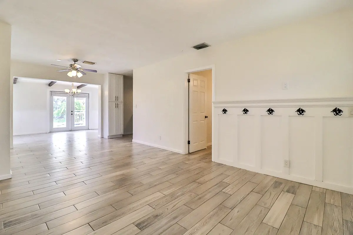 59c217c48b93a9eab6c3eaafb43ea2dc59834de3 at 337 Mid Pines Road, Palm Springs