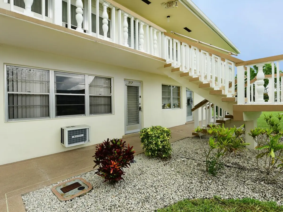 NorthamptonP317-25 at 317 Northampton P, West Palm Beach