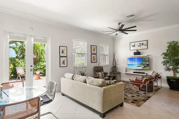 Dining/Living Rm at 3020 NE 5th Terrace, Wilton Manors